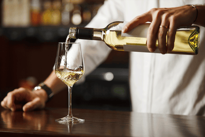 4 Original Ways to Chill Wine Quickly and Surprise Your Guests